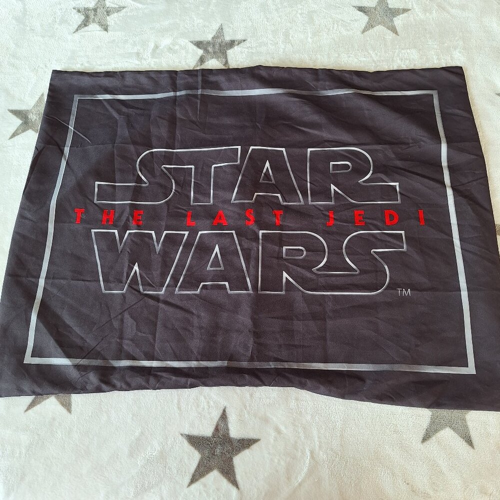 Star Wars The Last Jedi (1)‎ Pillowcase Sham Black With White & Red Text